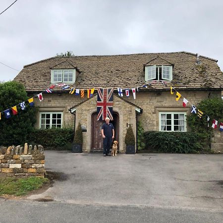 The Old School, Idbury, Ox7 6Ru Bed & Breakfast ชิปปิงนอร์ตัน ภายนอก รูปภาพ