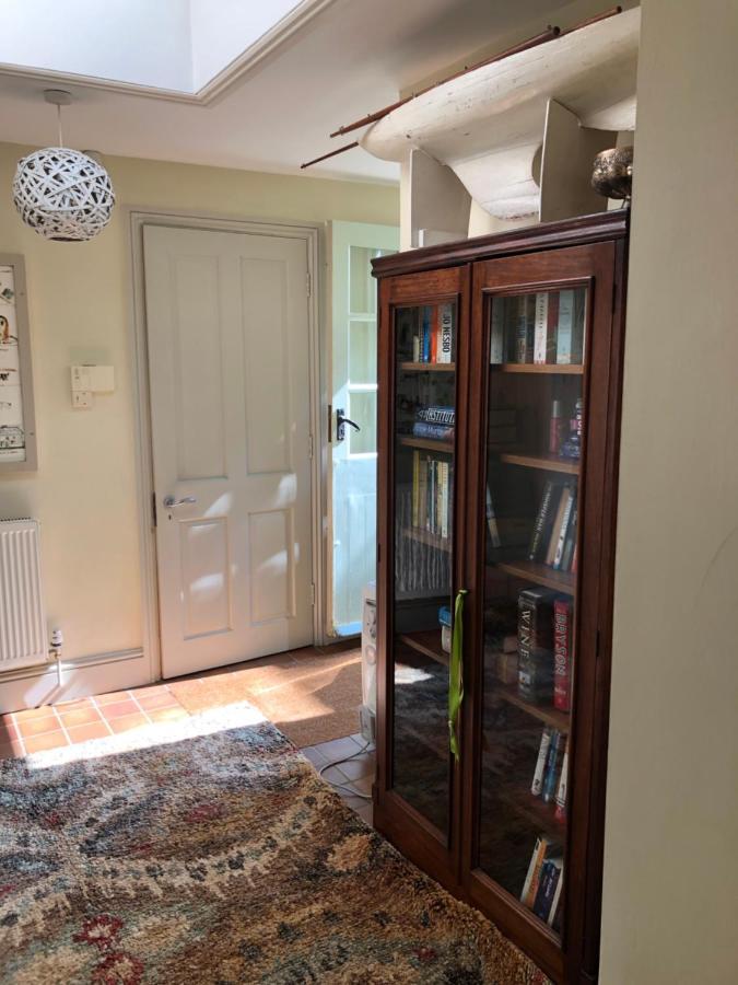The Old School, Idbury, Ox7 6Ru Bed & Breakfast ชิปปิงนอร์ตัน ภายนอก รูปภาพ